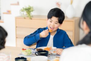 こどもの顎を育てる食事と習慣